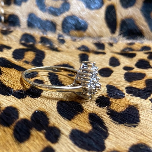 10k yellow gold size 7.25 .66 diamond cluster ring - Picture 3 of 8